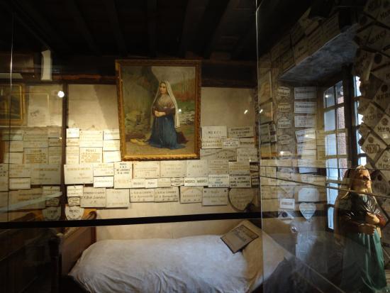 Casa di Santa Bernadette